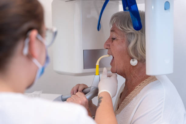 Best Emergency Gum Treatment in Lopezville, TX